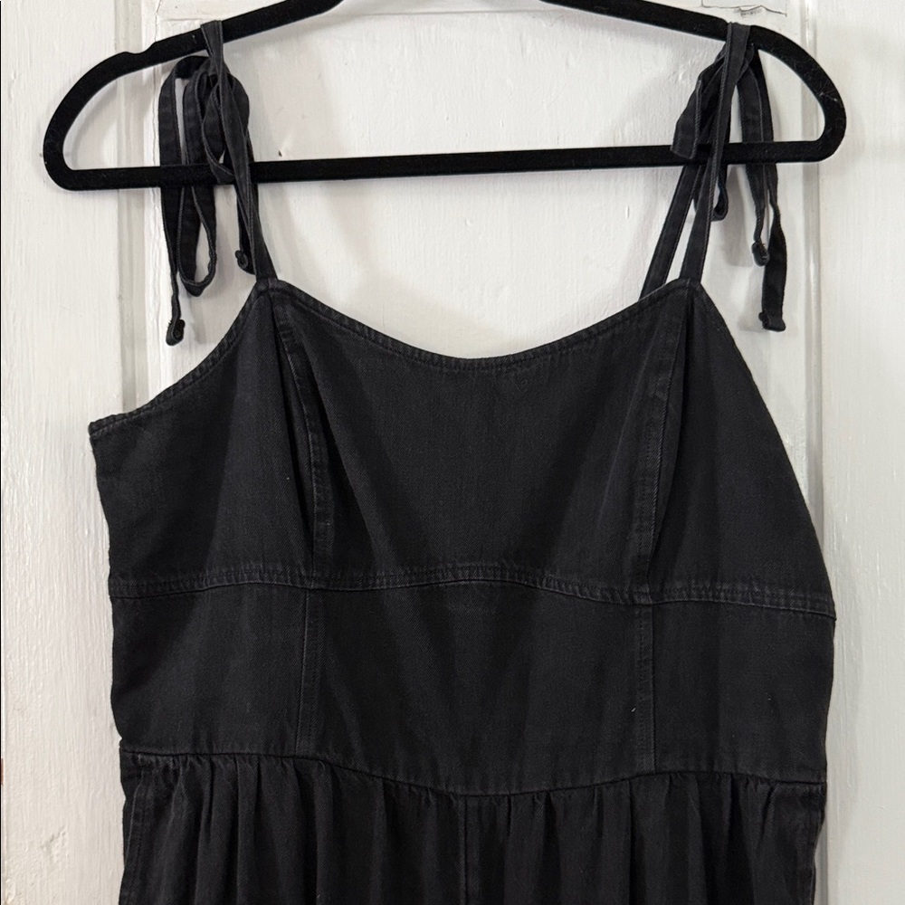 Classic Old Navy Black Wide-Leg Jumpsuit - Picture 3 of 7